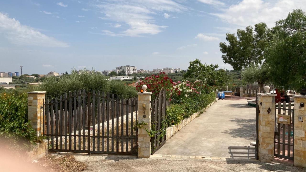 Music House A Castellana Grotte Confinante Via Per Turi 500M Dalle Grotte Exterior photo